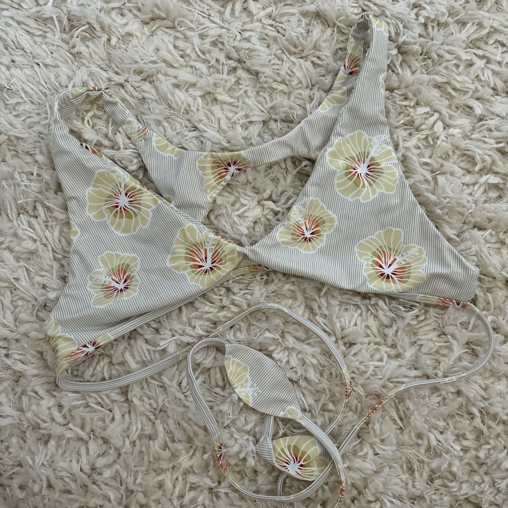 BENOA YELLOW HAPA TOP